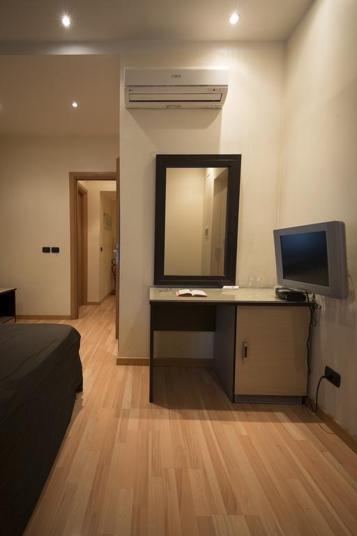 My Rooms Rome Room photo